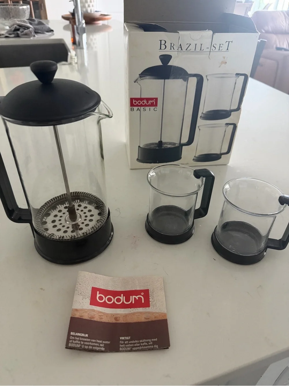 BRAND NEW IN BOX Bodum Brazil-Set Black French Press Coffee Maker w/ Glass Cups